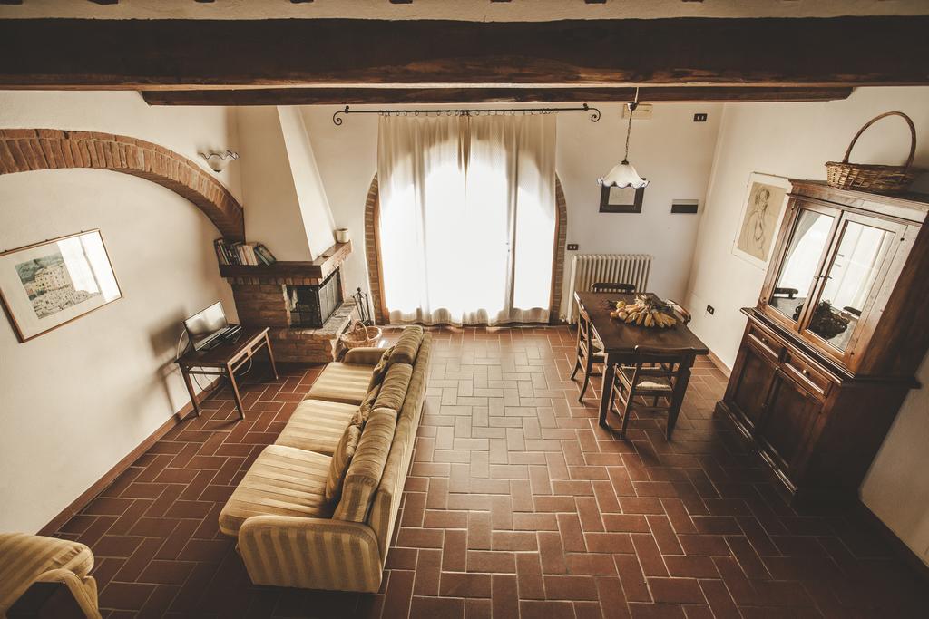 Agriturismo Zampugna Montefollonico Exteriér fotografie